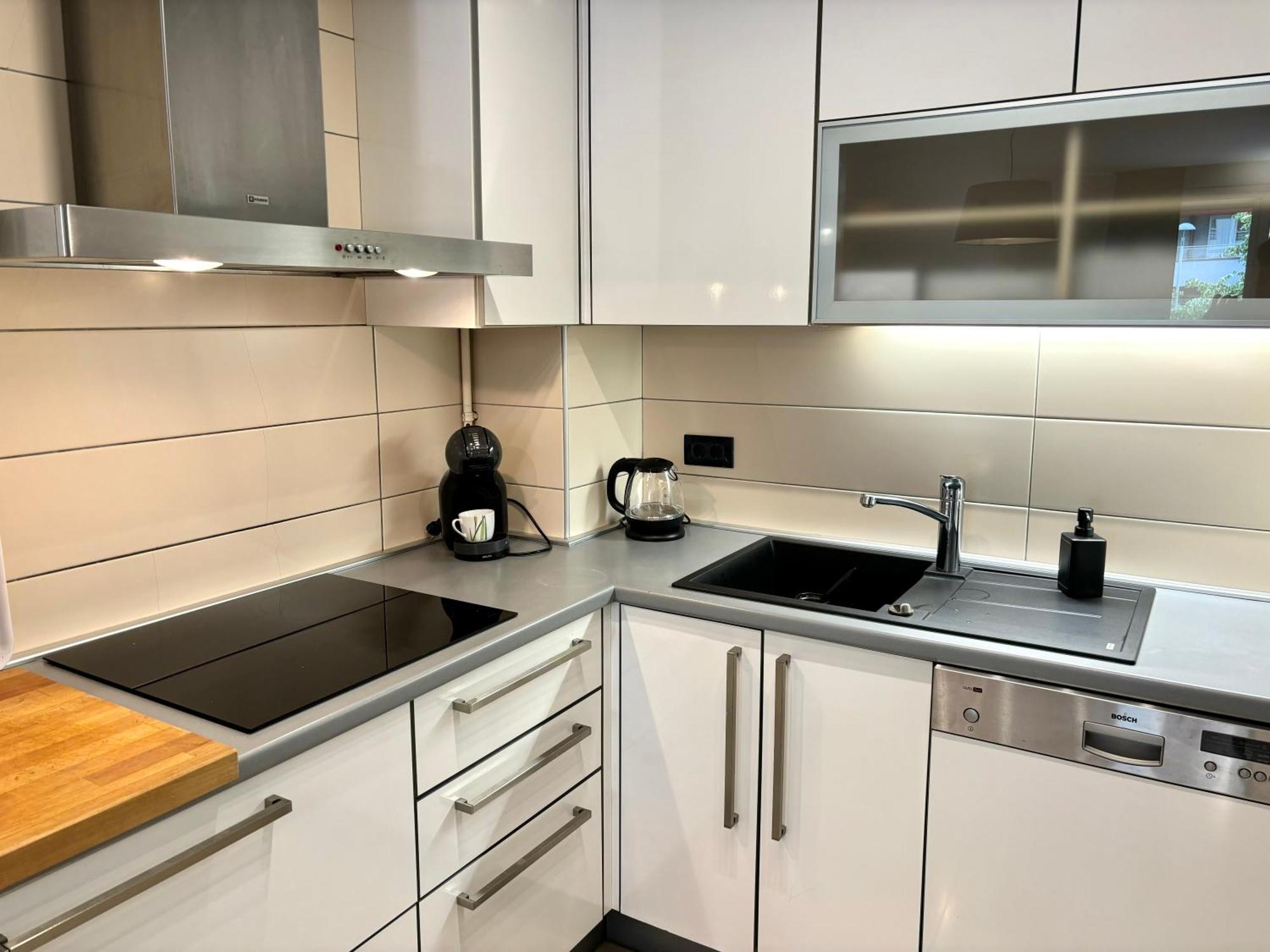 Terrace Bliss Apartment With Free Garage 萨格勒布 外观 照片