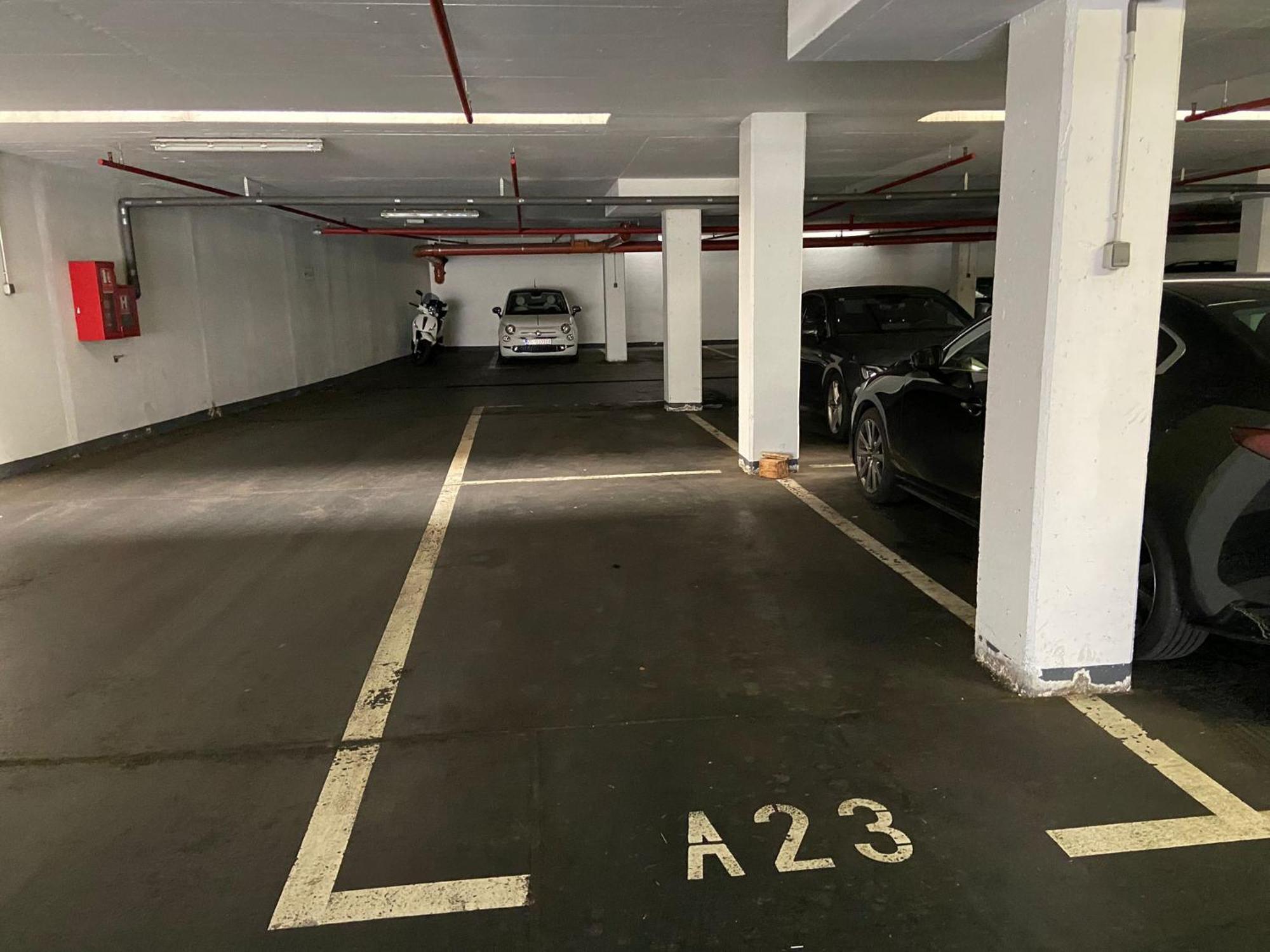 Terrace Bliss Apartment With Free Garage 萨格勒布 外观 照片