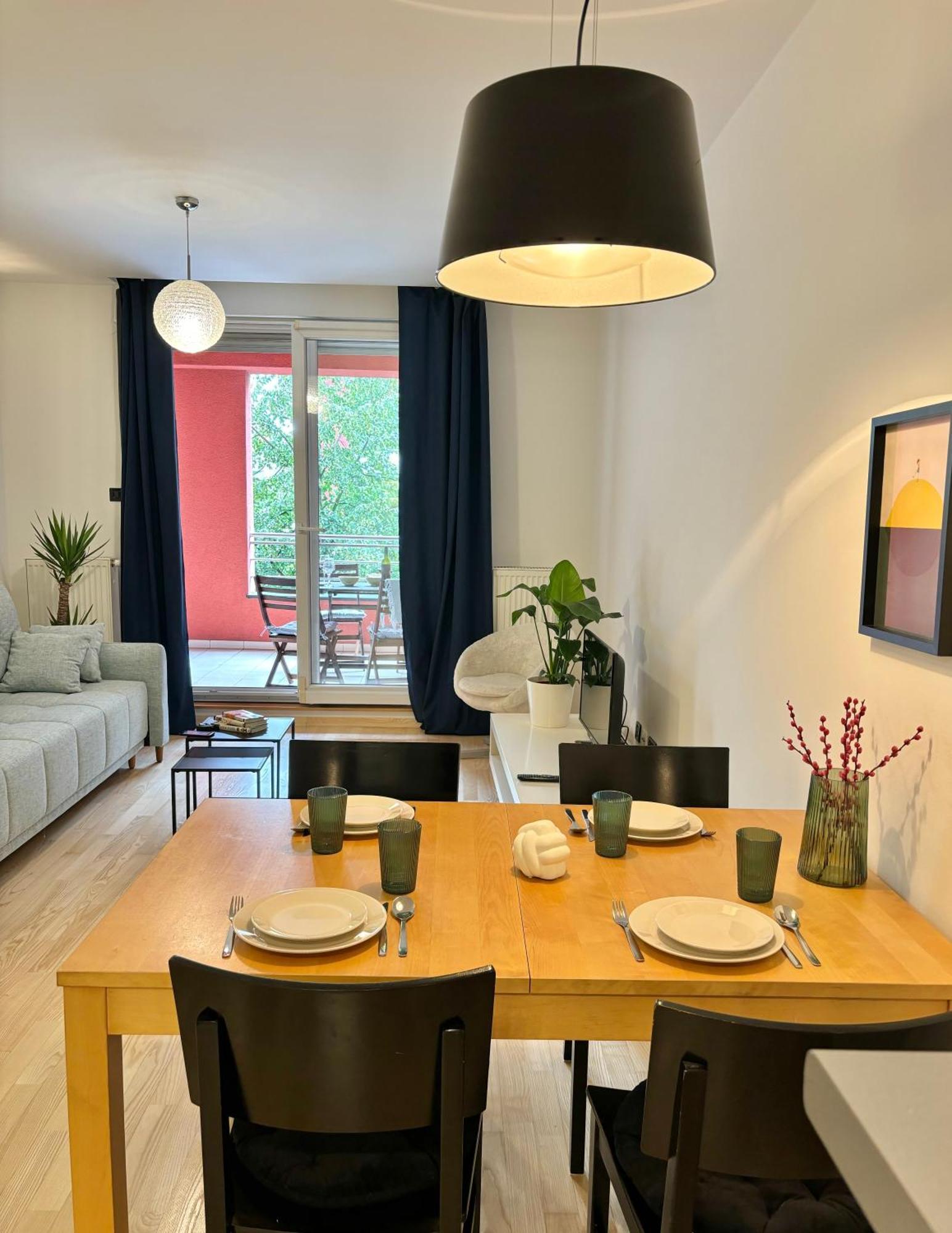 Terrace Bliss Apartment With Free Garage 萨格勒布 外观 照片